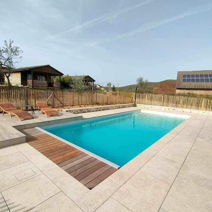 Vente et installation de piscines Autun